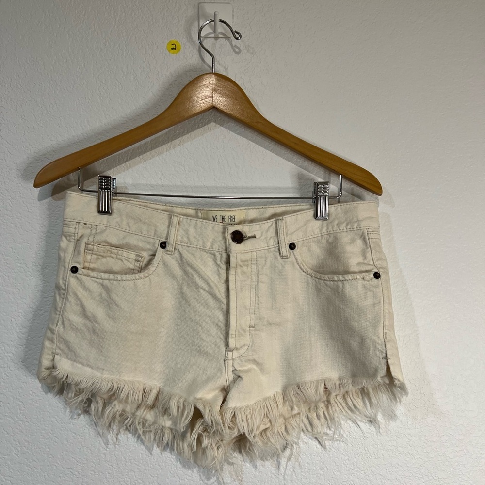 Free people we the free off white raw hem shorts 27 - Picture 1 of 5